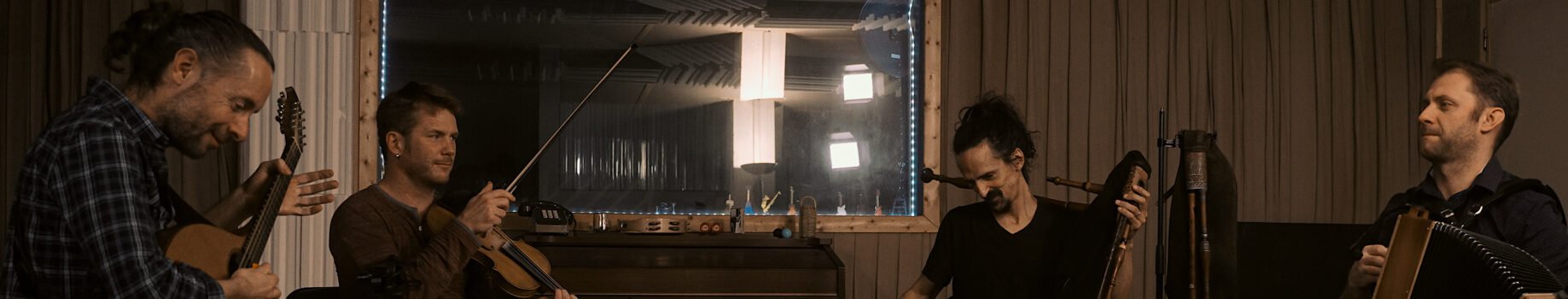 tradethik productions slider cadene